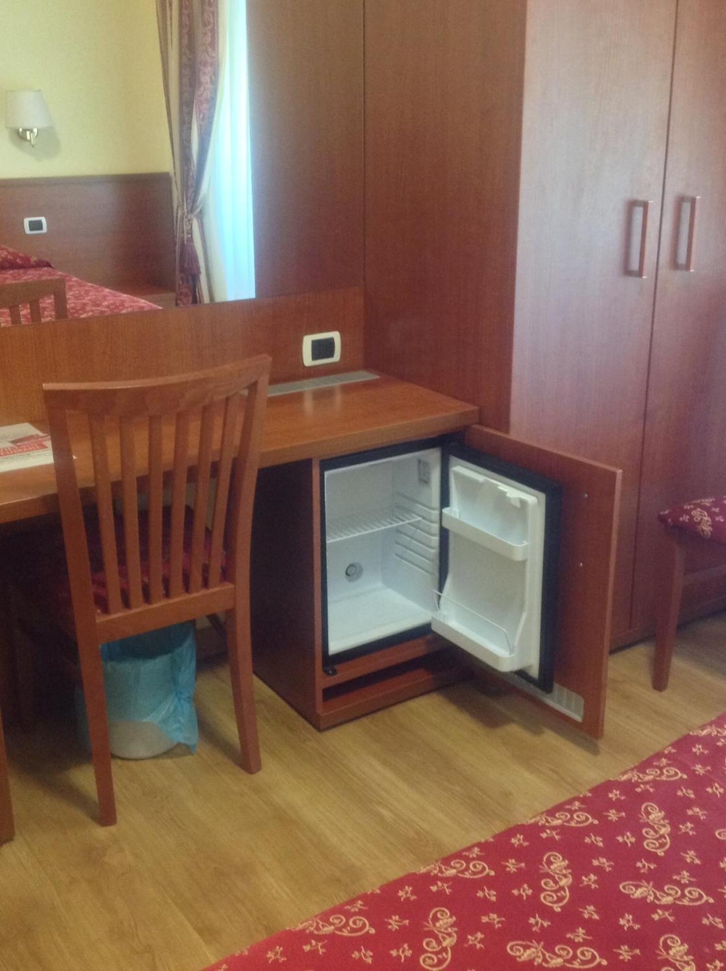 فندق Residenza Fermi روما الغرفة الصورة